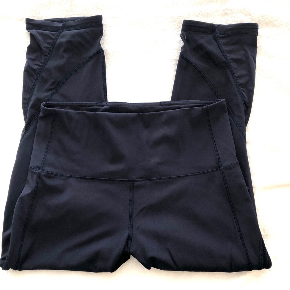 Lululemon Fresh In Mesh Leggings Crop 19" in Midnight Navy - Picture 6 of 8